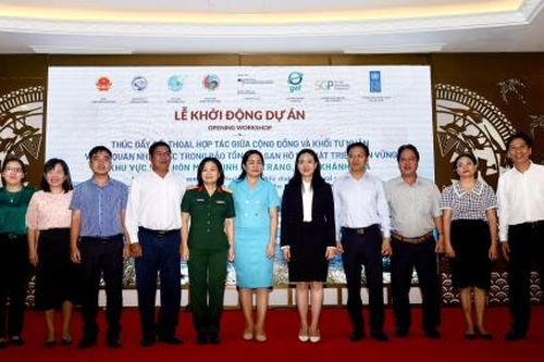 Khởi động dự án hợp tác bảo tồn rạn san hô, phát triển bền vững khu vực biển Hòn Mun