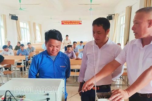 Tập huấn nâng cao năng lực cho cán bộ thông tin, truyền thông ở cơ sở
