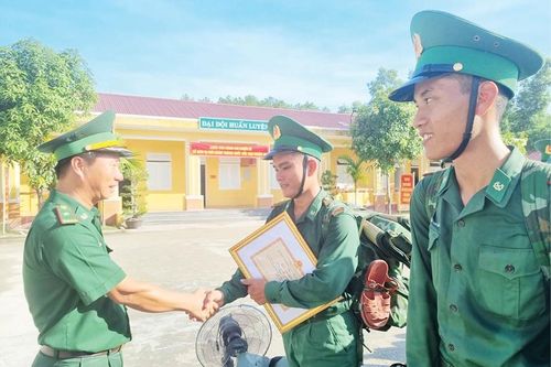 Vững vàng nơi biên giới