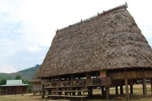 Độc đáo nhà Gươl của người Cơ Tu ở Quảng Nam