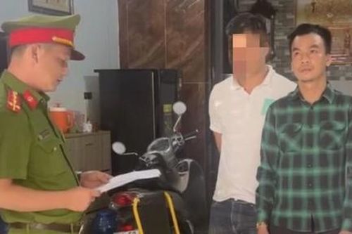 Khởi tố đối tượng 'nổ' quen biết lãnh đạo cấp cao, lừa đảo gần nửa tỷ đồng