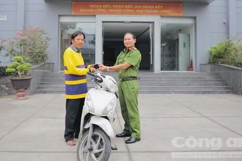 Tài xế xe ôm công nghệ kể lại giây phút chạm mặt băng cướp nhí nguy hiểm