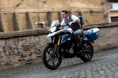 Thói quen giúp Tom Cruise thực hiện những pha hành động nguy hiểm ở tuổi 61