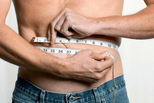 Một MC nổi tiếng giảm liền 11kg trong 1 năm nhờ từ bỏ một thói quen xấu này