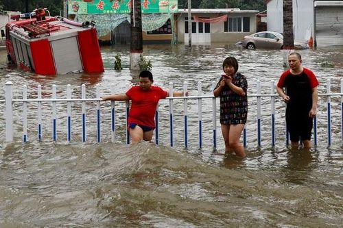 Bão Doksuri phá kỷ lục mưa ở Trung Quốc, nước lũ ngập sâu tới 6m ở tỉnh Hà Bắc