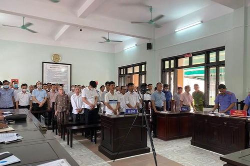 Vụ kê khống mộ giả để trục lợi ở Huế: Tuyên án đối với 71 bị cáo