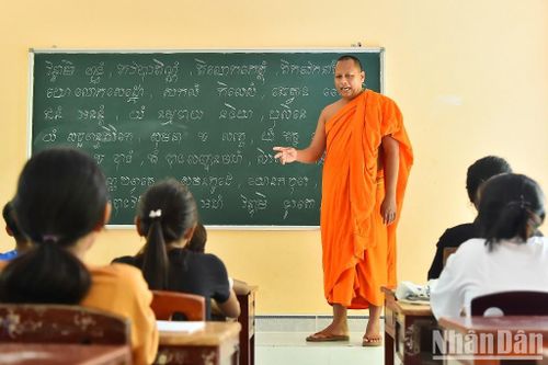 Nhà sư của người dân nghèo
