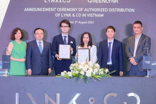 Chính thức phân phối dòng xe sang Lynk&Co tại Việt Nam