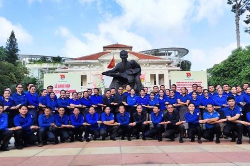 60 đại biểu cán bộ Đoàn Thanh niên Nhân dân Cách mạng Lào học tập kinh nghiệm tại TP. HCM
