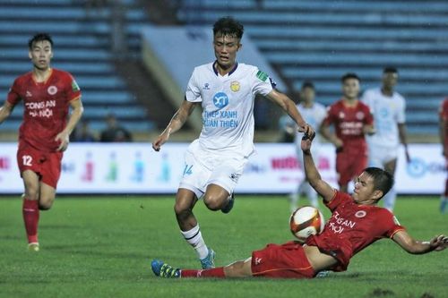 VPF nhắc nhở Nam Định về thái độ thi đấu