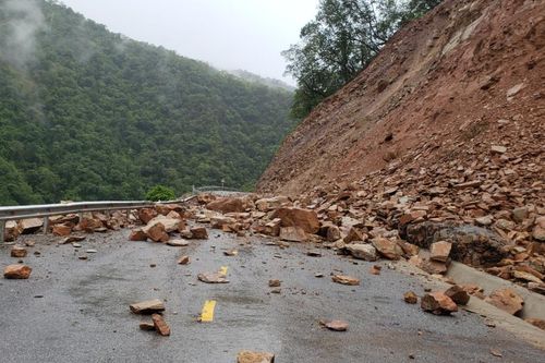 Nghệ An: Huyện biên giới Kỳ Sơn chủ động ứng phó nguy cơ sạt lở đất, đá