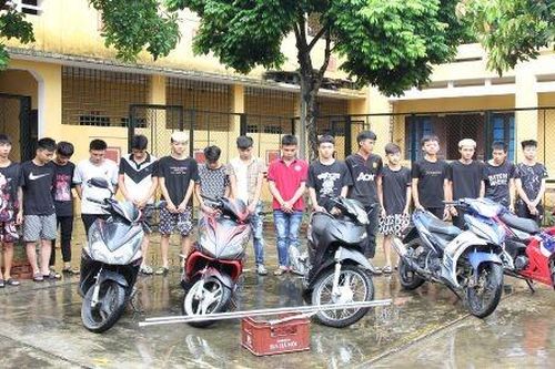 Khởi tố 13 thanh niên rượt đánh nhau trên cao tốc Cầu Giẽ - Ninh Bình