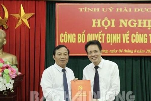 Bản tin 8H: Ban Thường vụ Tỉnh ủy Hải Dương bổ nhiệm, phân công cán bộ chủ chốt
