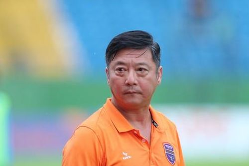 HLV Lê Huỳnh Đức: 'Chúng tôi không dại đi bắt tay với CLB TPHCM ở lượt trận cuối'