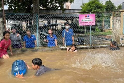 Hơn 2.700 thanh niên đất Sen Hồng hưởng ứng chiến dịch Kỳ nghỉ hồng