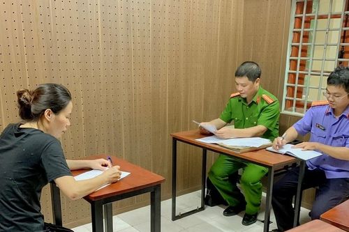 Lừa 'chạy việc' để lấy 300 triệu đồng đầu tư tiền ảo
