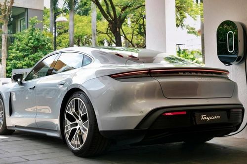 Vì sao nên dùng điện ba pha khi lắp bộ sạc ô tô tại nhà?