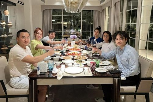 Chi Bảo mời vợ cũ tới nhà ăn tối, fan thán phục khi phát hiện chi tiết này