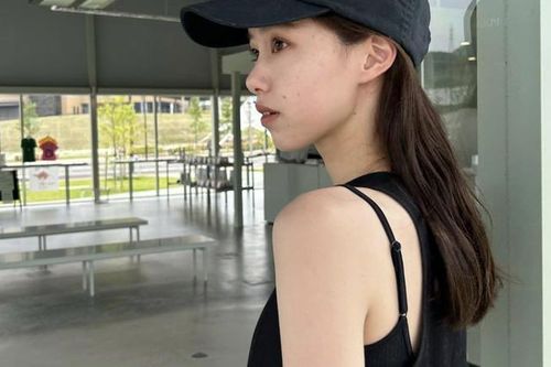 Bố mẹ 'nghiện' chuyển khoản chẳng kém con, cả tháng ra đường không mang ví