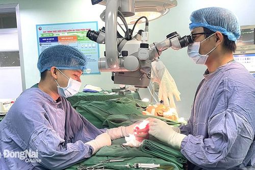Phẫu thuật thành công nối ngón tay bị đứt lìa cho 2 trường hợp