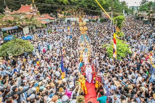 Bộ VHTTDL ban hành Bộ tiêu chí về môi trường văn hóa trong lễ hội truyền thống