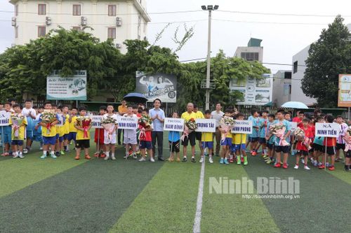 Thành phố Ninh Bình khai mạc Giải bóng đá nhi đồng năm 2023