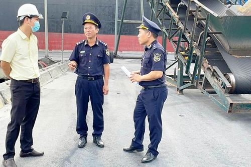 Cùng doanh nghiệp vượt khó