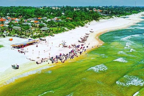 Sôi động du lịch biển khu vực phía bắc