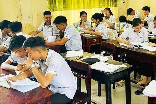 Vì sao học sinh đạt nhiều điểm 10 môn Giáo dục công dân?