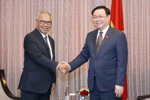 Chủ tịch Quốc hội Vương Đình Huệ tiếp Chủ tịch Tập đoàn Ciputra