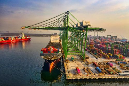 Chính phủ chỉ ra nguyên nhân chi phí vận chuyển hàng hóa Bắc - Nam gấp đôi vận chuyển sang Mỹ