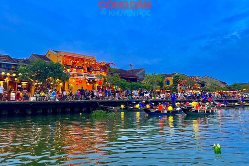 Say đắm 'đặc sản' đèn lồng phố cổ Hội An