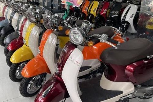 Xe máy 50cc kiểu mẫu xe tay ga đắt khách vì điểm riêng biệt
