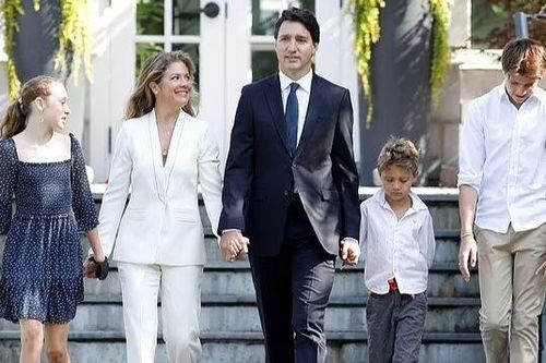 Cuộc ly thân của Thủ tướng Canada và câu chuyện 'lịch sử luôn lặp lại'