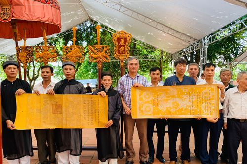 Hành trình theo dấu vua ban đưa sắc phong trở về (3): Chuyện bảo quản 'báu vật' và những đạo sắc bất ngờ... trở về