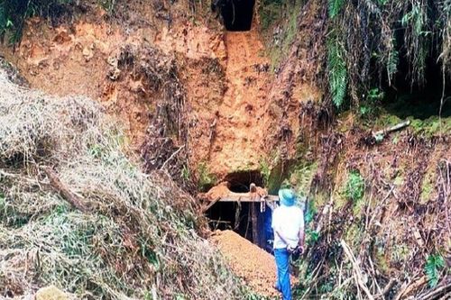 Thanh Hóa: Bắt quả tang nhóm đối tượng khai thác vàng trái phép