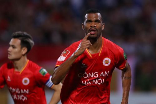 Công an Hà Nội tạm dẫn đầu cuộc đua vô địch V-League 2023
