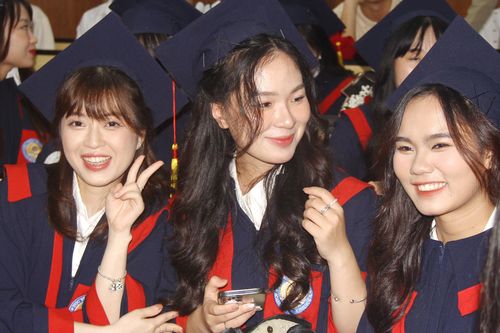 Giám đốc Học viện Tài chính nhắn nhủ sinh viên ngày nhận bằng tốt nghiệp