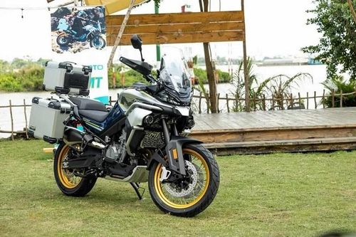 Cận cảnh CFMoto 800MT Touring vừa ra mắt tại Việt Nam, giá bán 255 triệu đồng