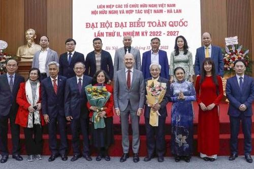 Giao lưu nhân dân trong quan hệ Việt Nam-Hà Lan