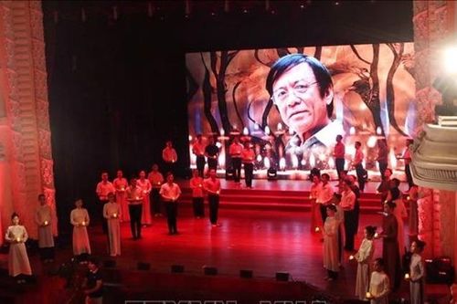 'Vang mãi những bài ca' khắc họa chân dung cố nhạc sĩ Tôn Thất Lập