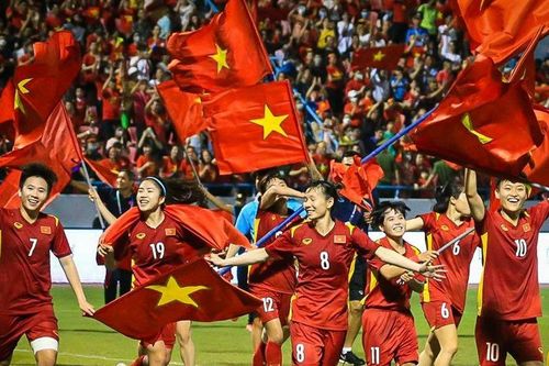 Huyền thoại các trận cầu và những bước chân phi thường