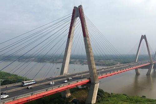 Khám phá Cầu Nhật Tân - Cây cầu thép dây văng lớn nhất Việt Nam