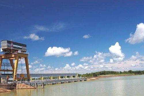 Nước ồ ạt về hồ, thủy điện Trị An chuẩn bị xả lũ