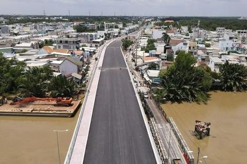 Nhìn gần cầu Long Kiểng mới gần 600 tỷ sắp thông xe vào dịp 2/9