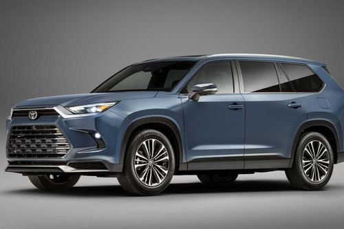 Toyota Grand Highlander 2024 bắt đầu được sản xuất, giá từ 44.405 USD