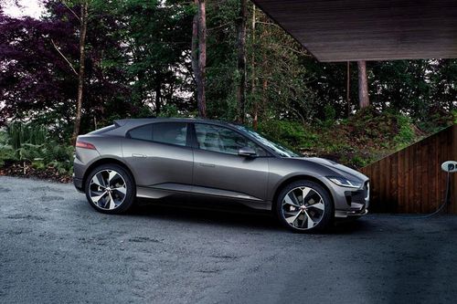 Bảng giá xe Jaguar tháng 8/2023