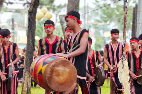 Khơi dậy tình yêu văn hóa dân tộc trong thanh thiếu nhi