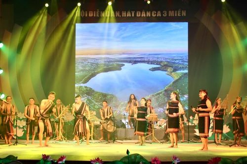 Gia Lai đoạt huy chương vàng chương trình tại hội diễn 'Đàn, hát dân ca 3 miền'