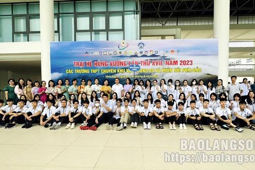 Trường THPT Chuyên Chu Văn An: Đoạt 51 huy chương các loại tại Trại hè Hùng Vương
